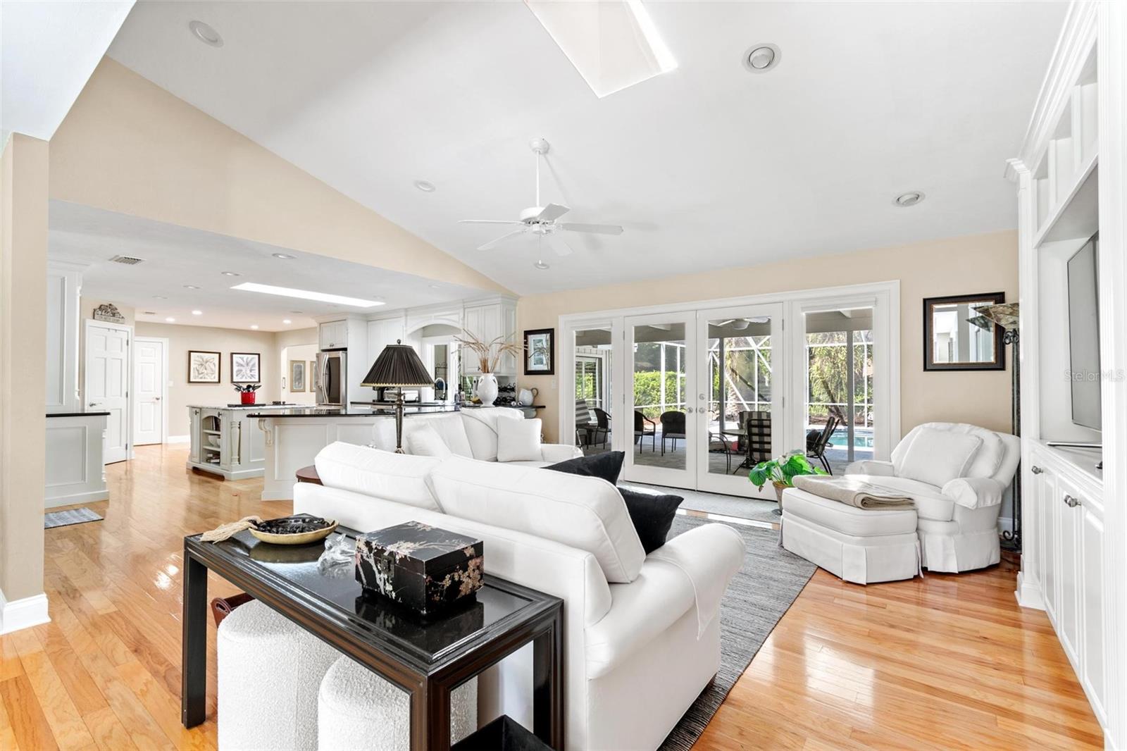 Image 7 of 39 For 4414 75th Street
