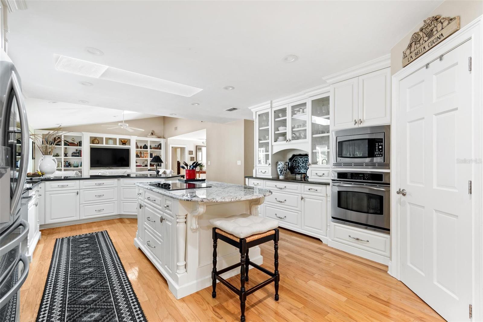 Image 9 of 39 For 4414 75th Street