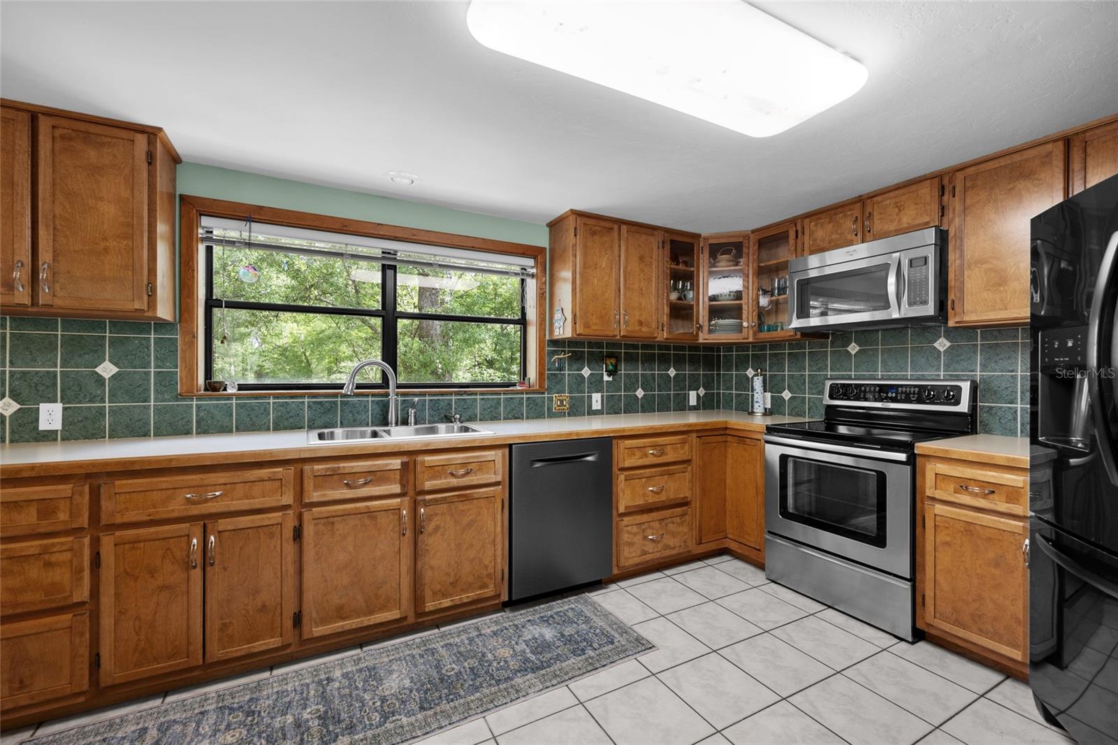 Image 18 of 60 For 2714 Santa Fe Drive