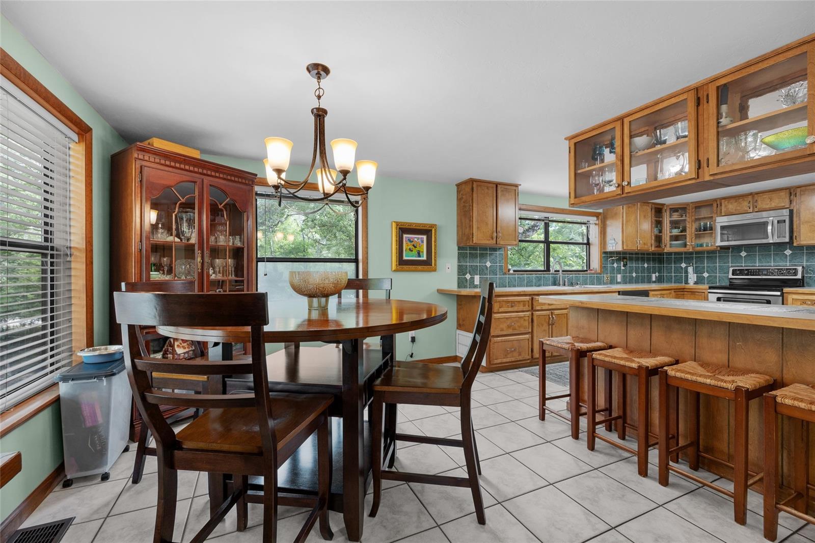 Image 20 of 60 For 2714 Santa Fe Drive