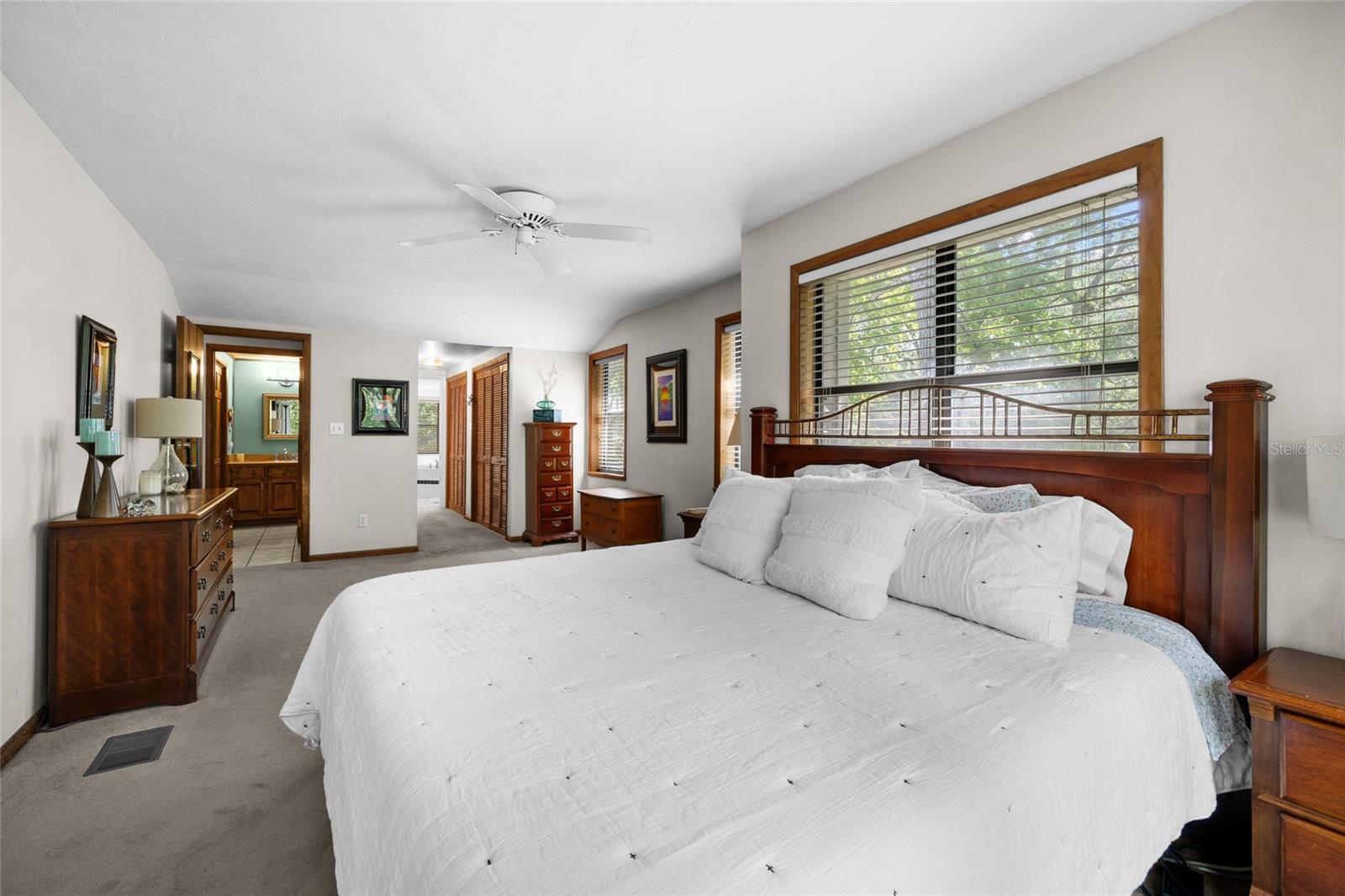Image 23 of 60 For 2714 Santa Fe Drive