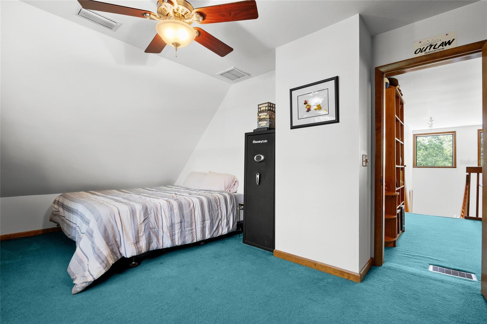 Image 35 of 60 For 2714 Santa Fe Drive