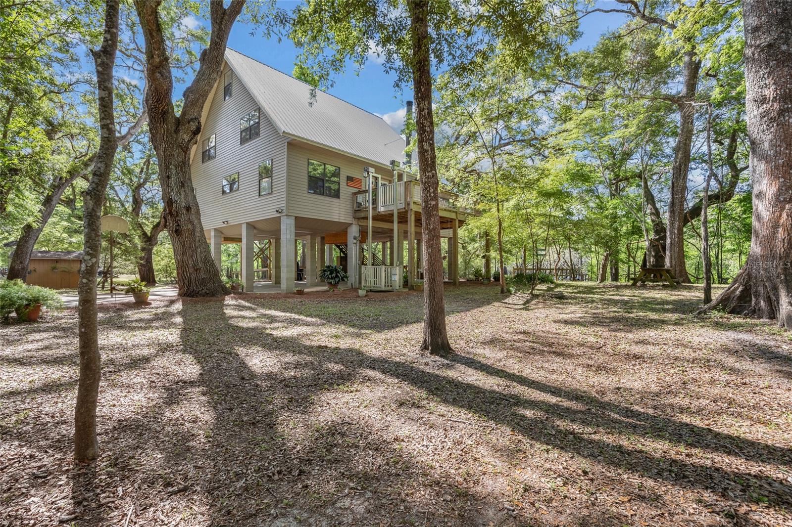 Image 7 of 60 For 2714 Santa Fe Drive