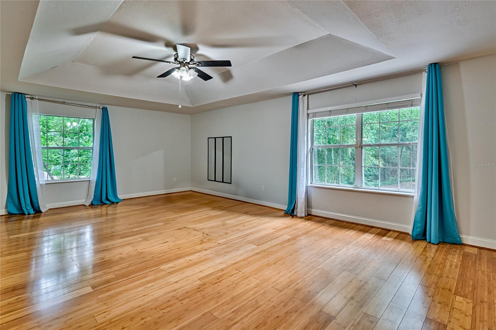 Image 21 of 66 For 102 28th Terrace