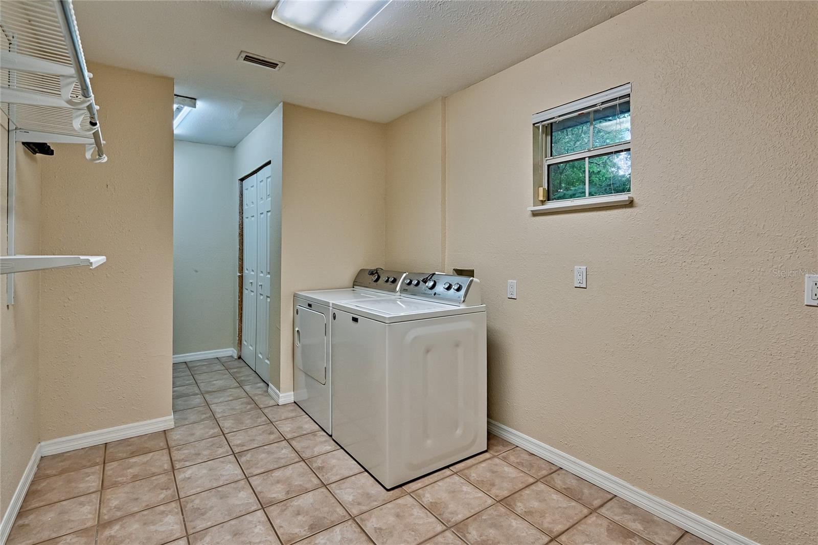 Image 29 of 66 For 102 28th Terrace