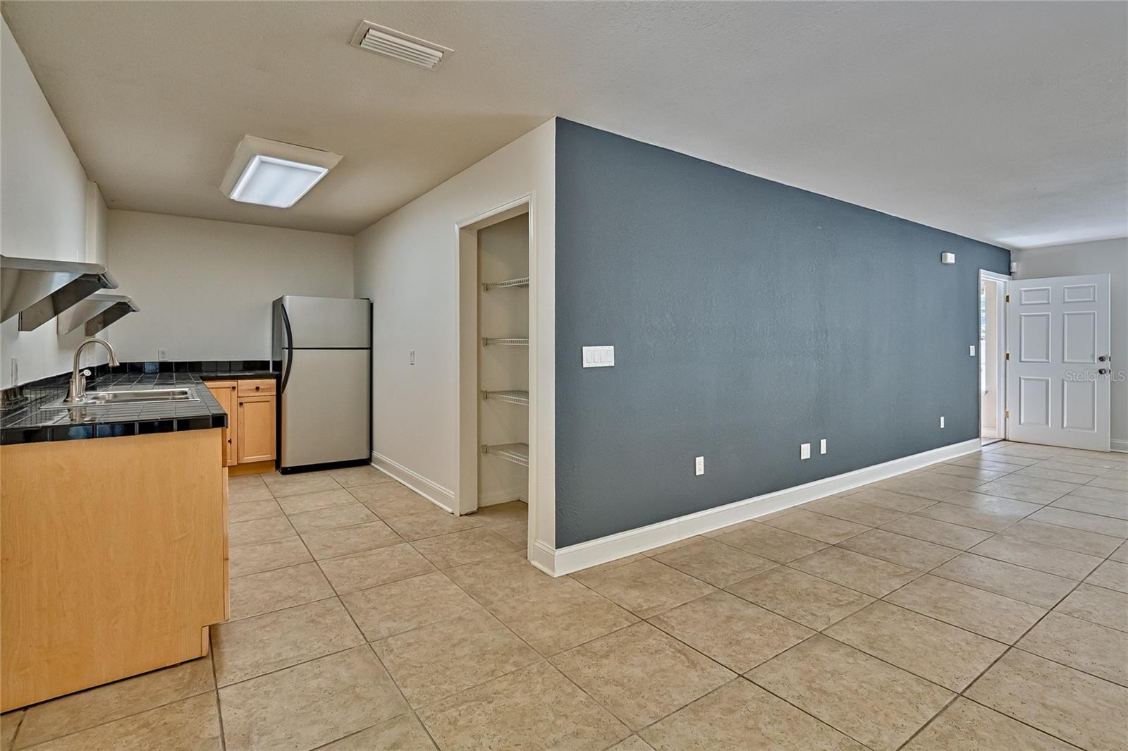 Image 47 of 66 For 102 28th Terrace