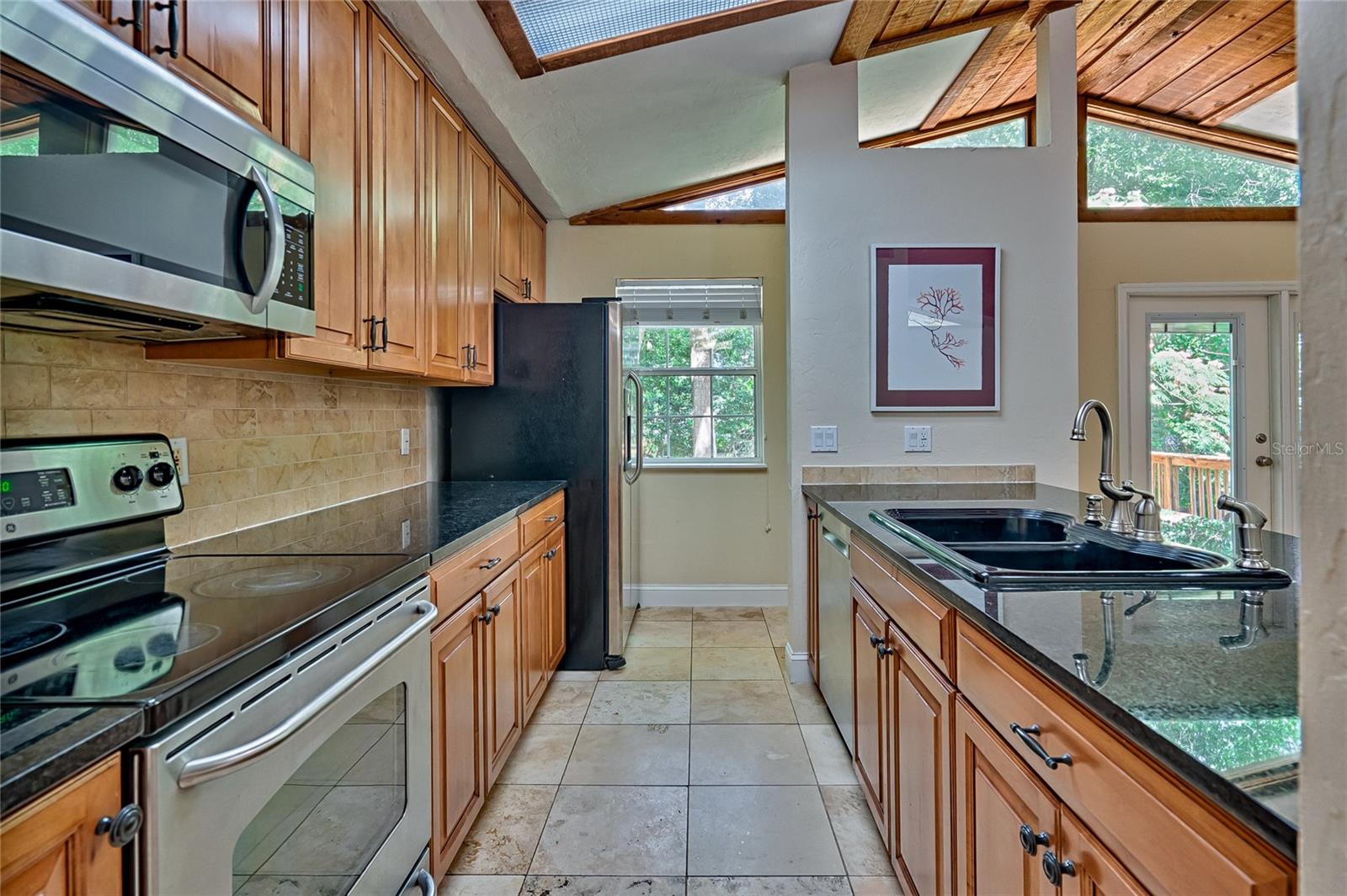 Image 9 of 66 For 102 28th Terrace