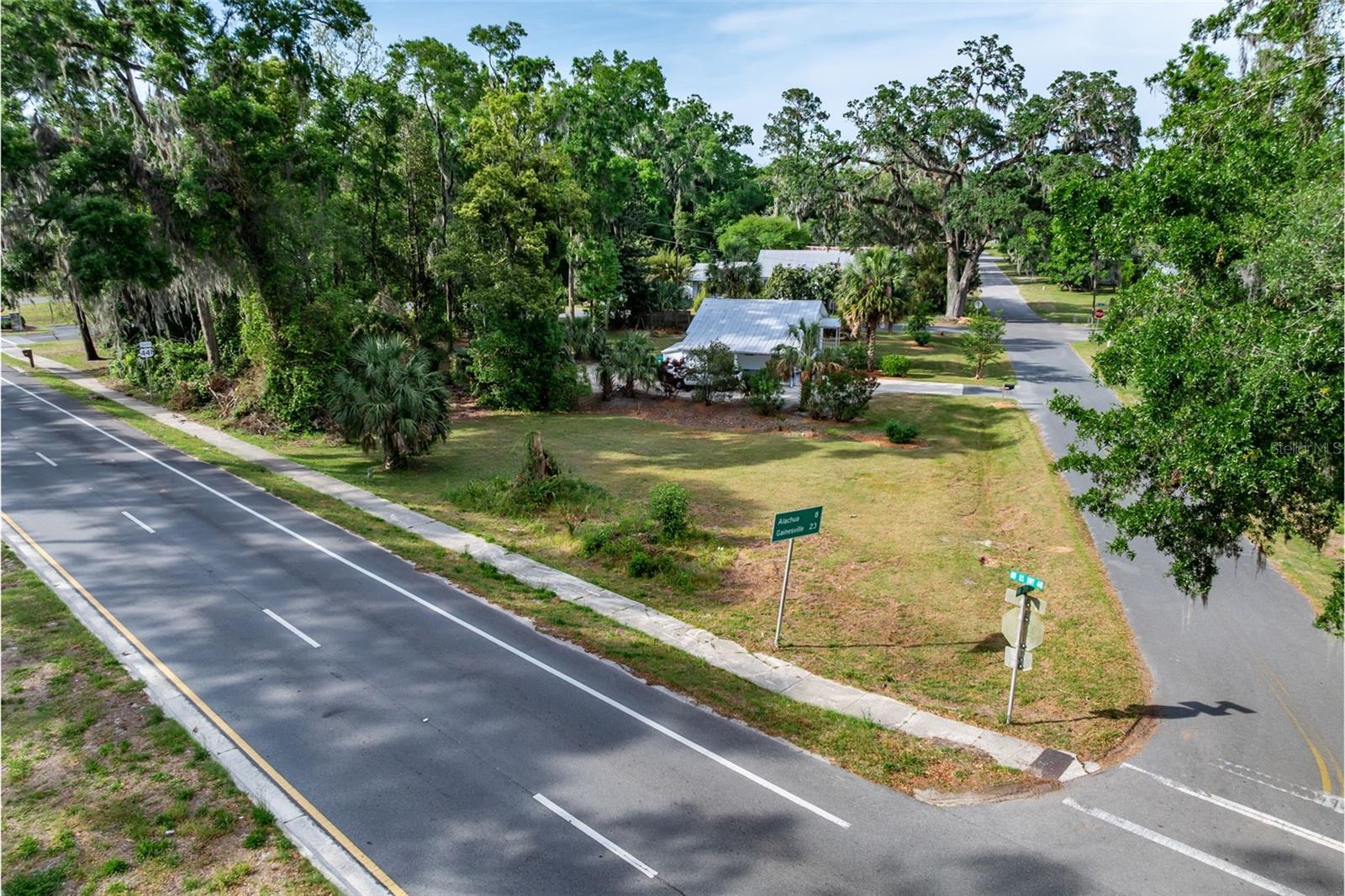 Image 18 of 31 For 18763 235th Street