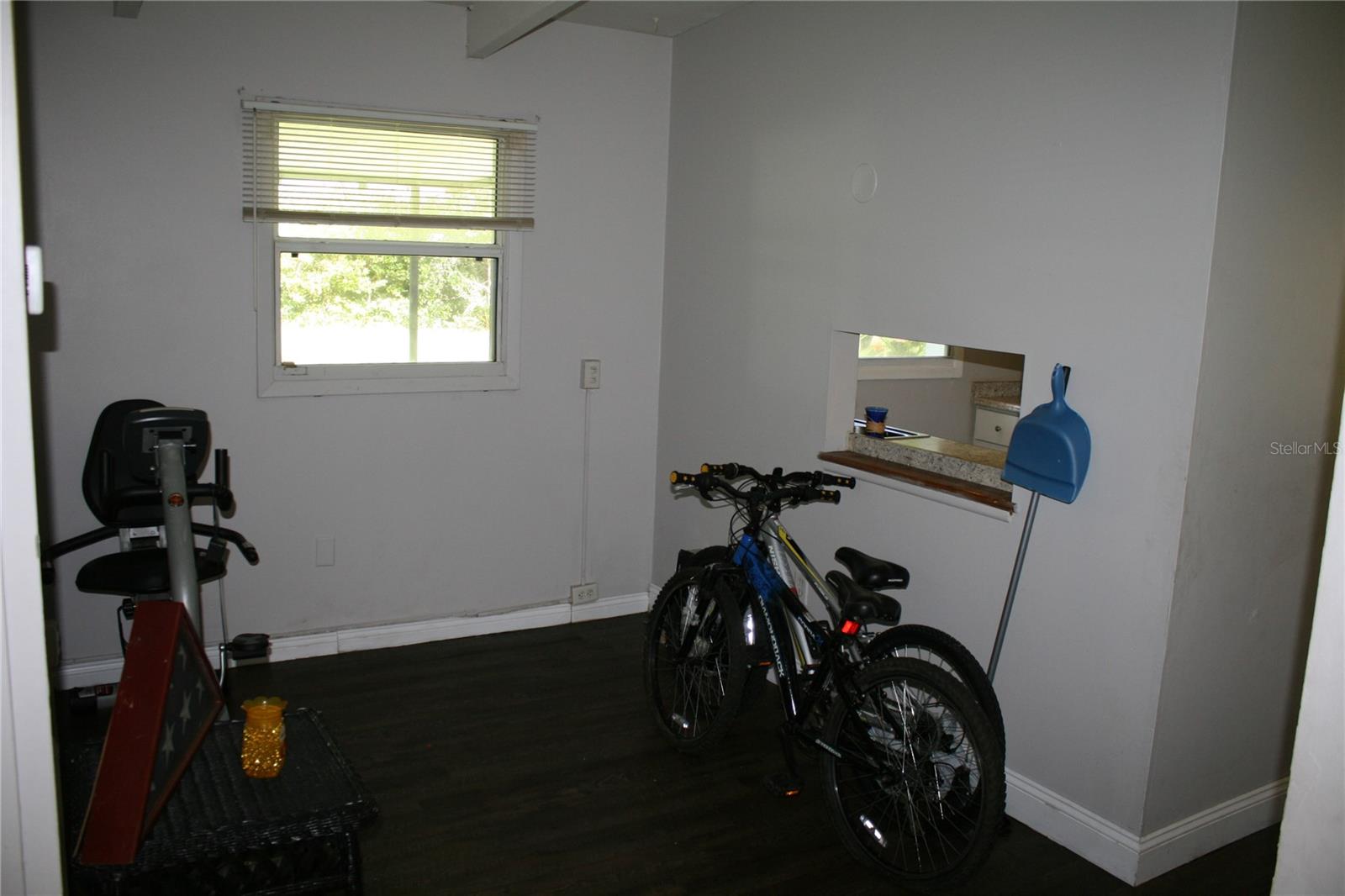 Image 17 of 19 For 2932 11th Terrace