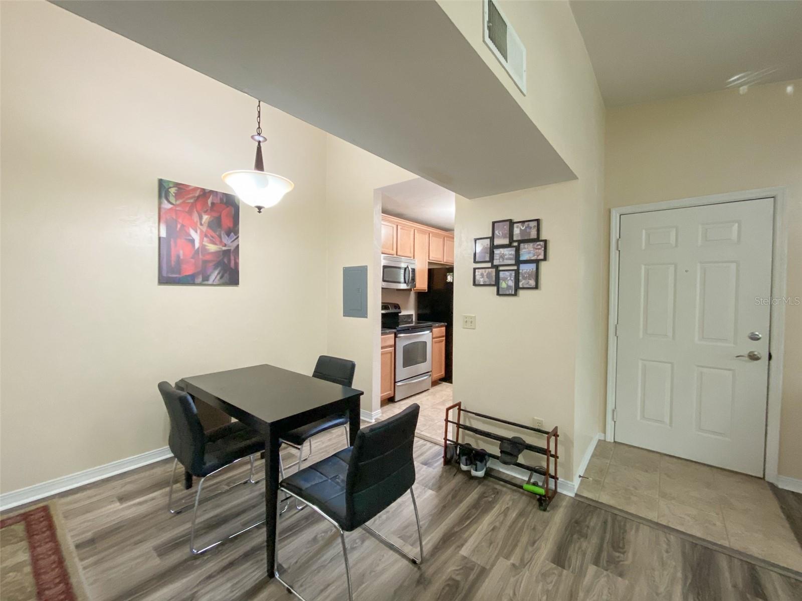 Image 6 of 14 For 2360 Archer Road 720