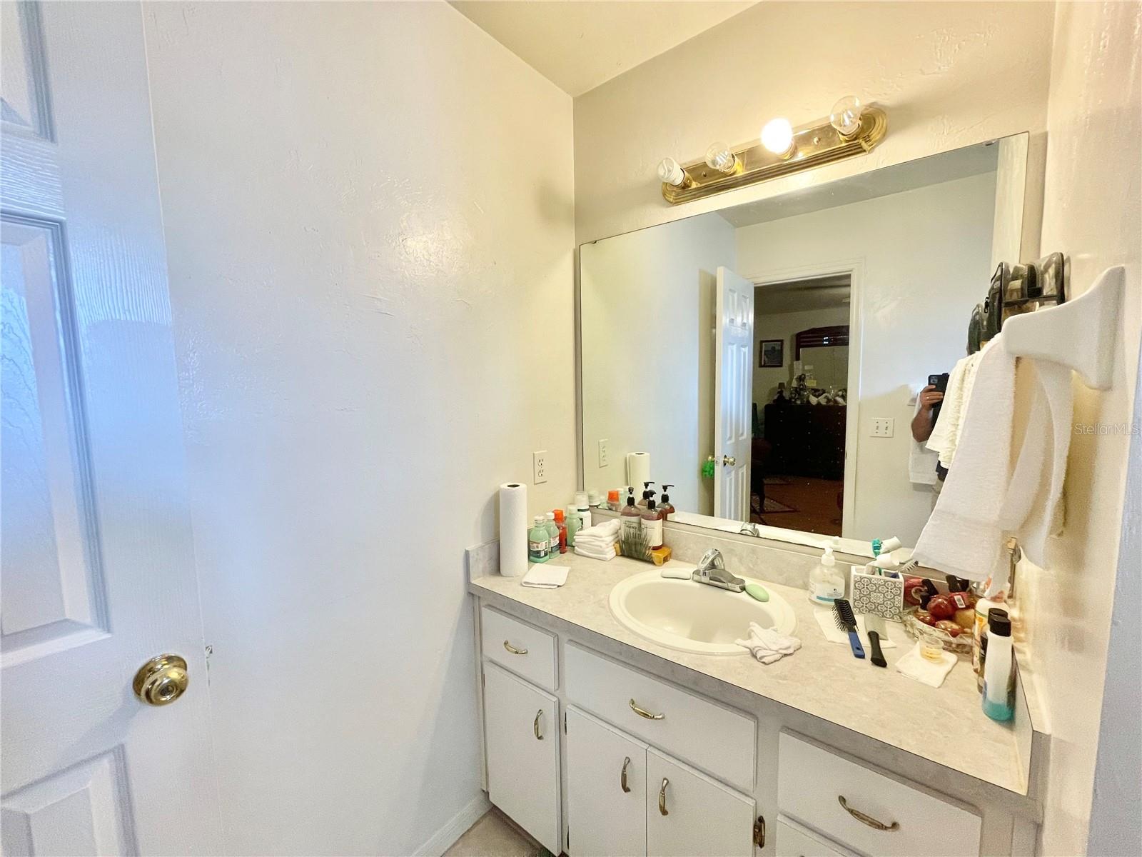 Image 15 of 27 For 2527 37th Place