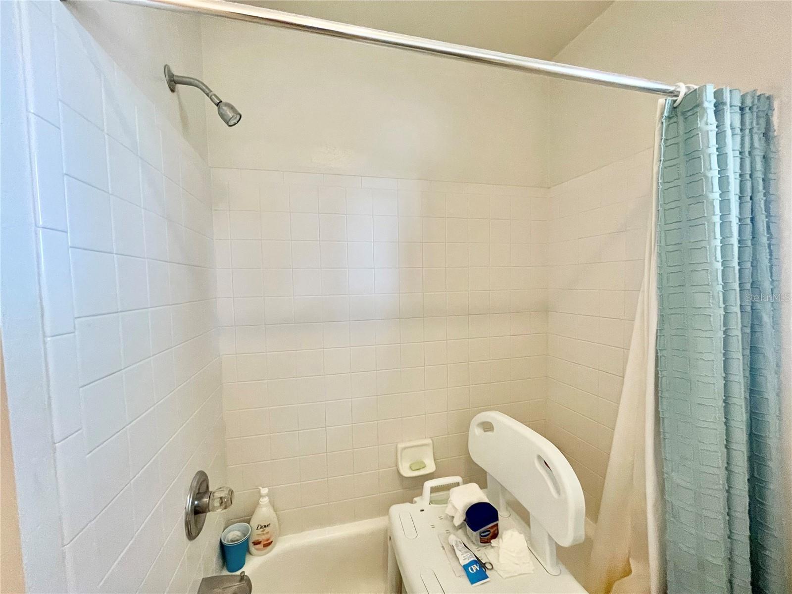 Image 16 of 27 For 2527 37th Place