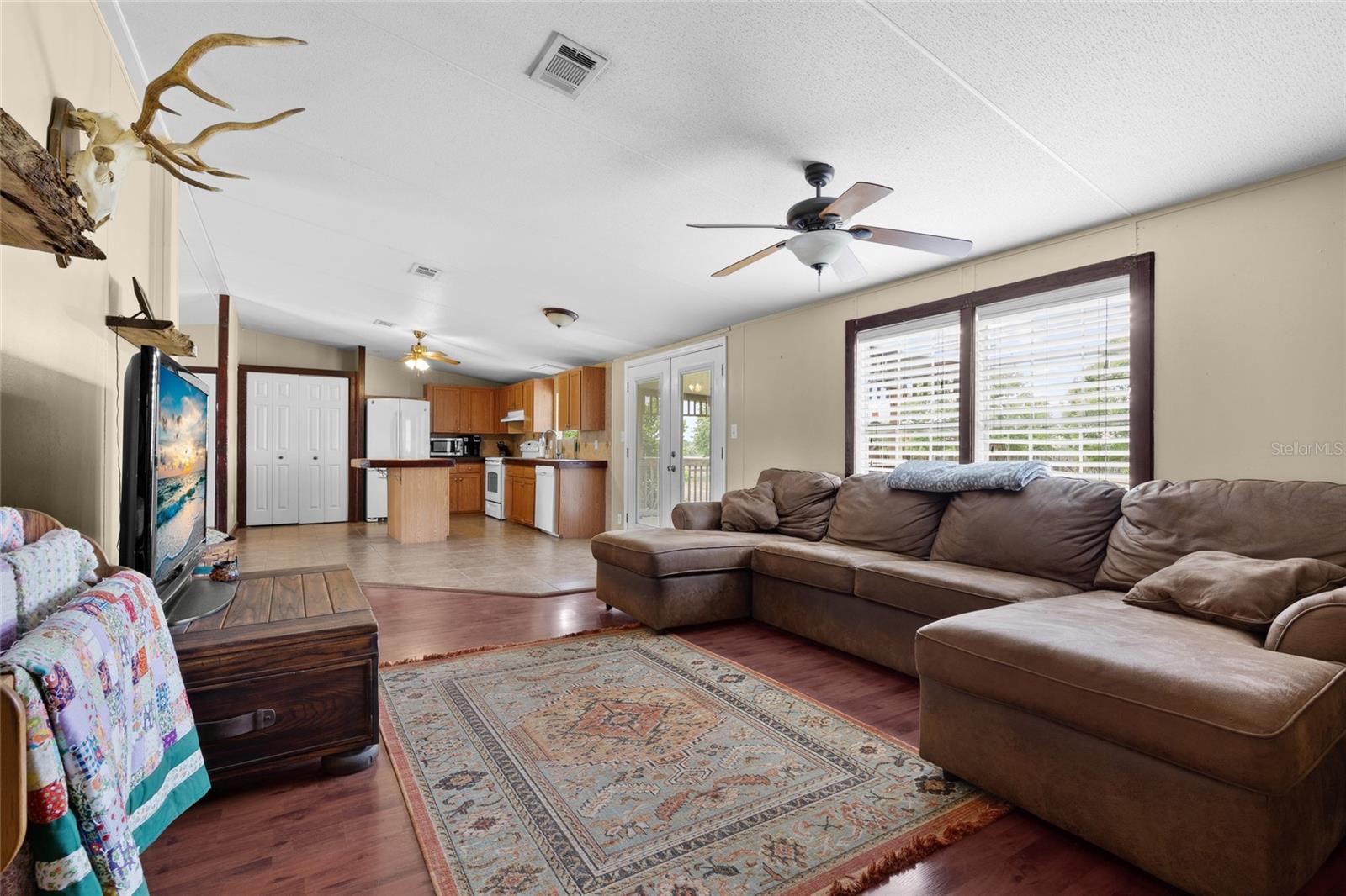Image 11 of 39 For 25426 Cr 239