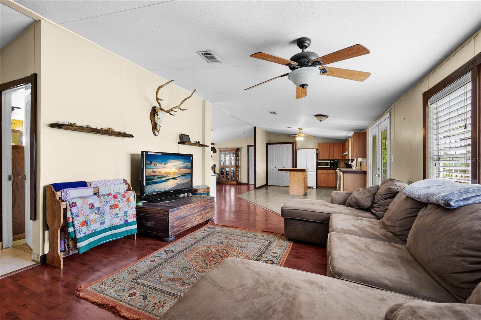 Image 4 of 39 For 25426 Cr 239