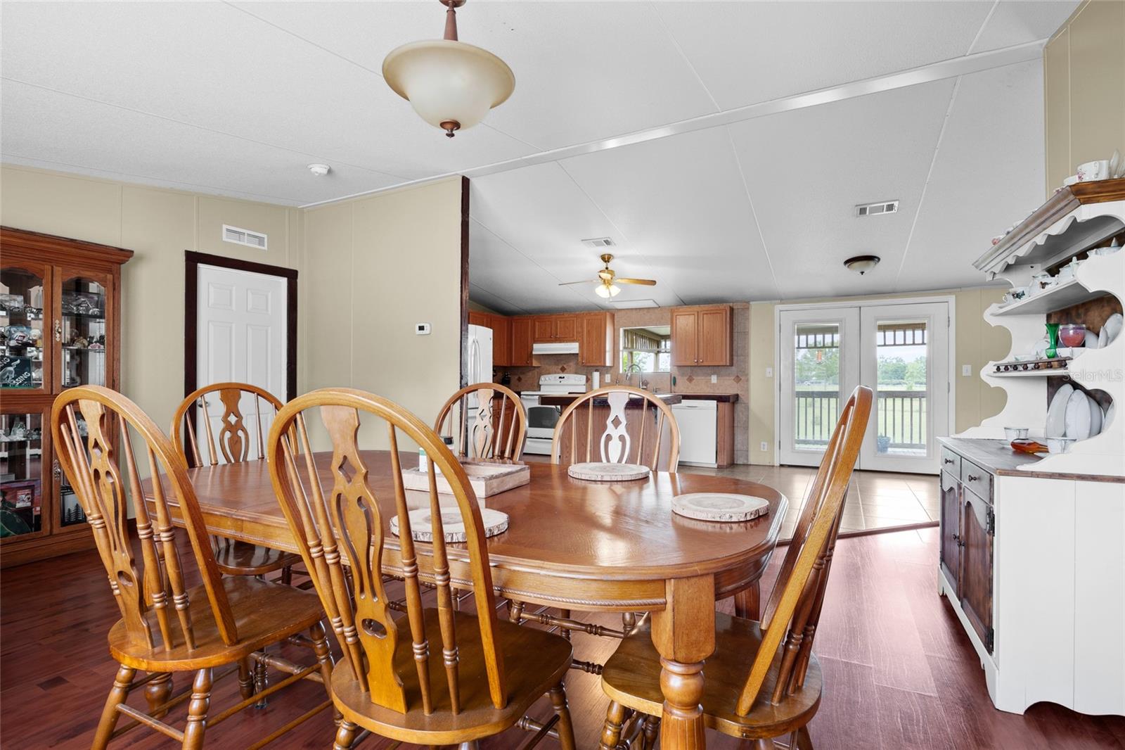 Image 8 of 39 For 25426 Cr 239