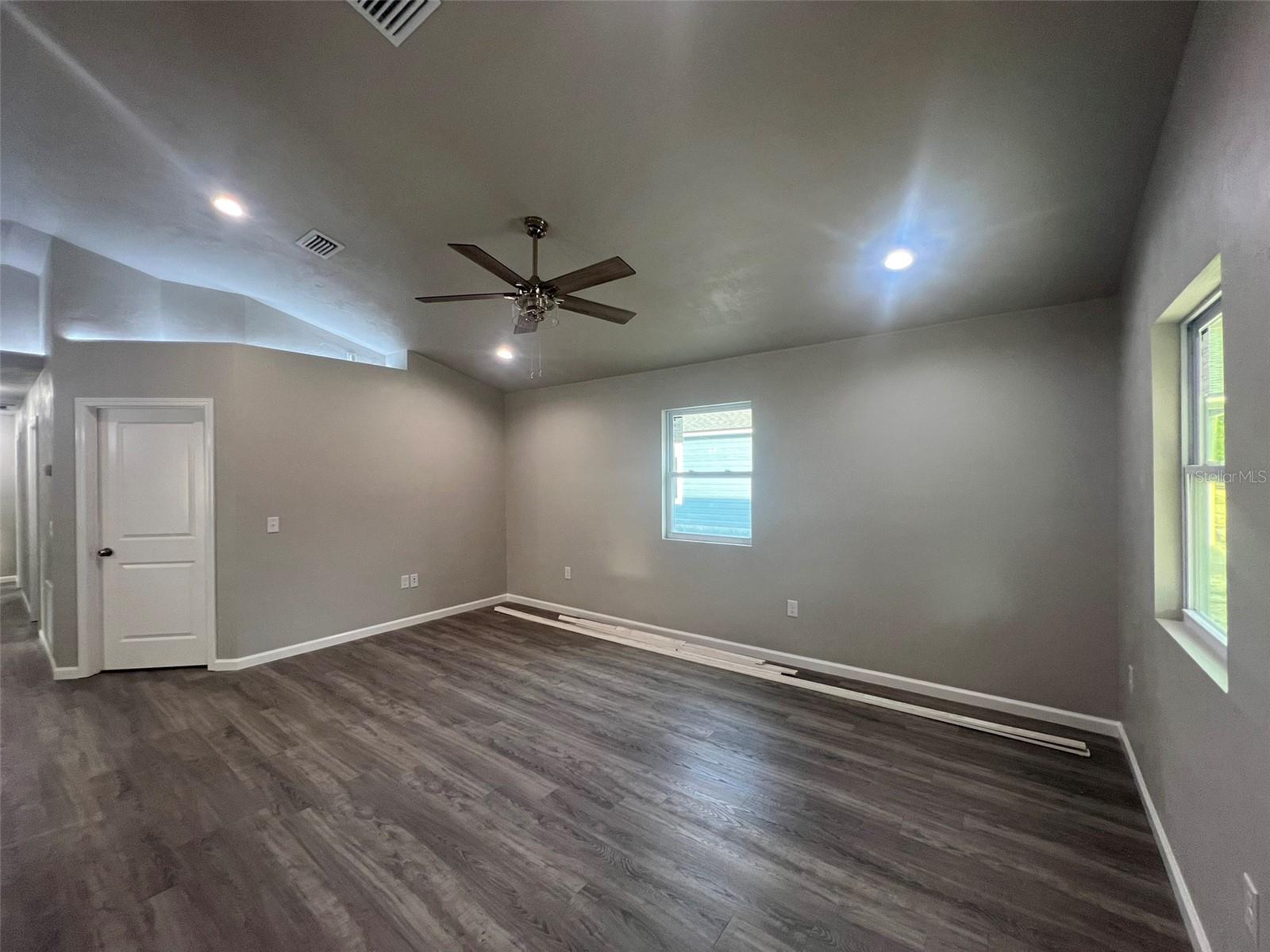 Image 3 of 16 For 23140 179th Place