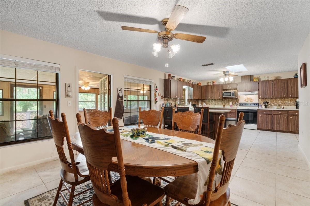 Image 14 of 52 For 16690 51st Street