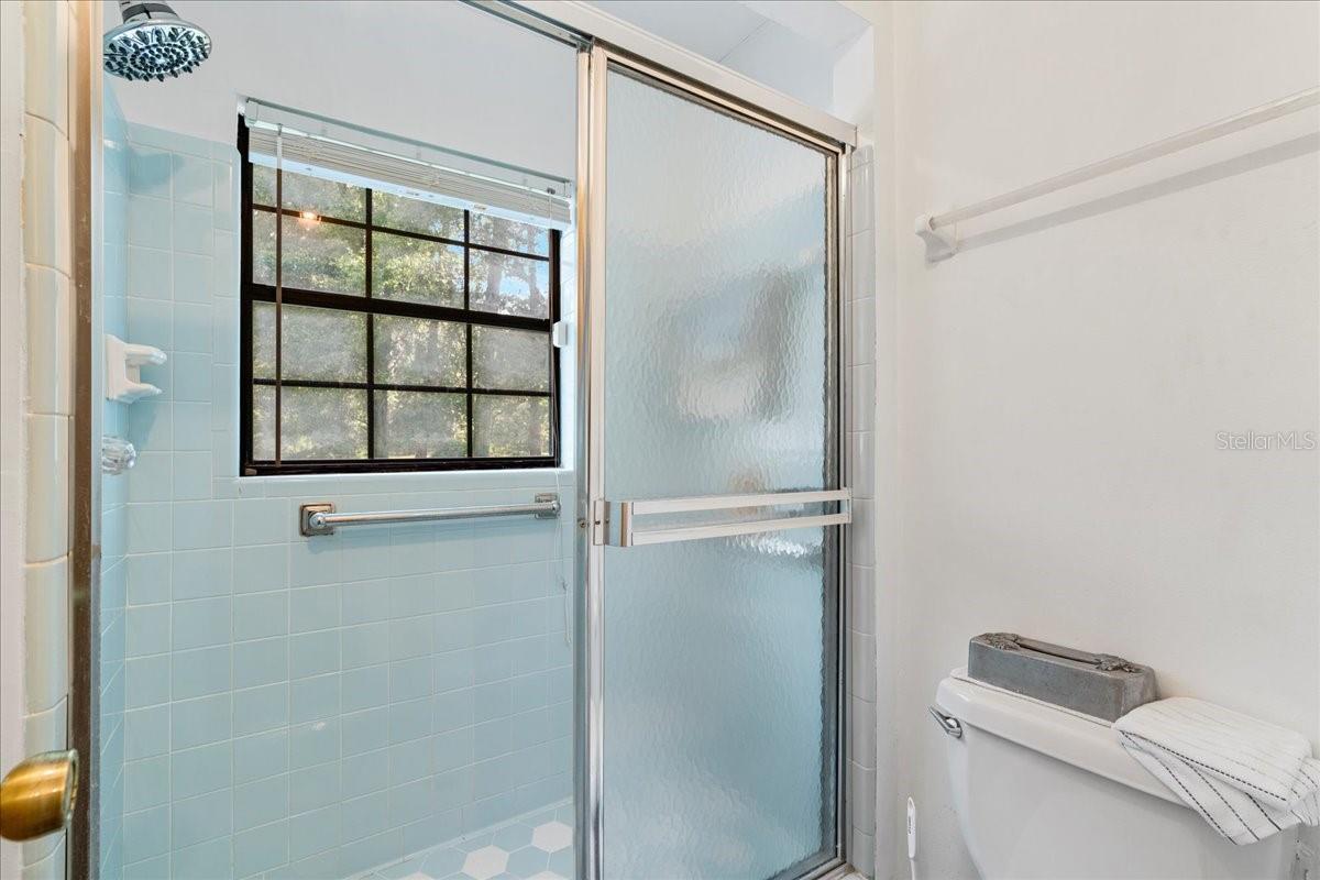 Image 20 of 52 For 16690 51st Street