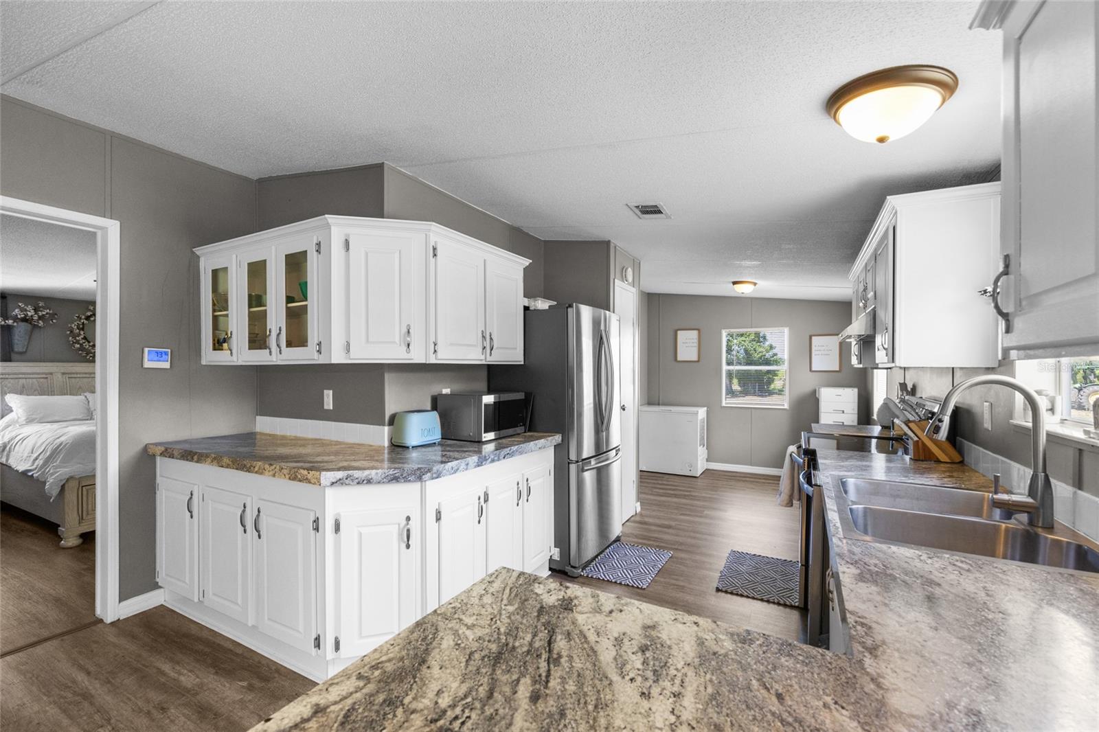 Image 11 of 40 For 25306 142nd Avenue