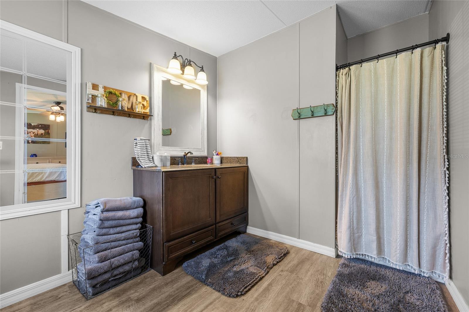 Image 17 of 40 For 25306 142nd Avenue