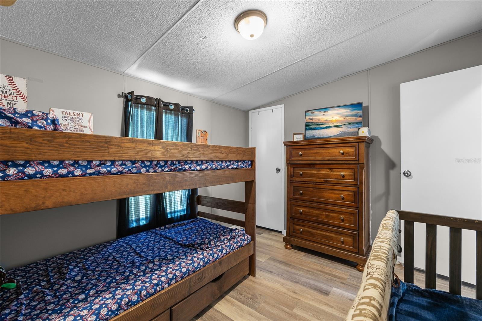 Image 22 of 40 For 25306 142nd Avenue