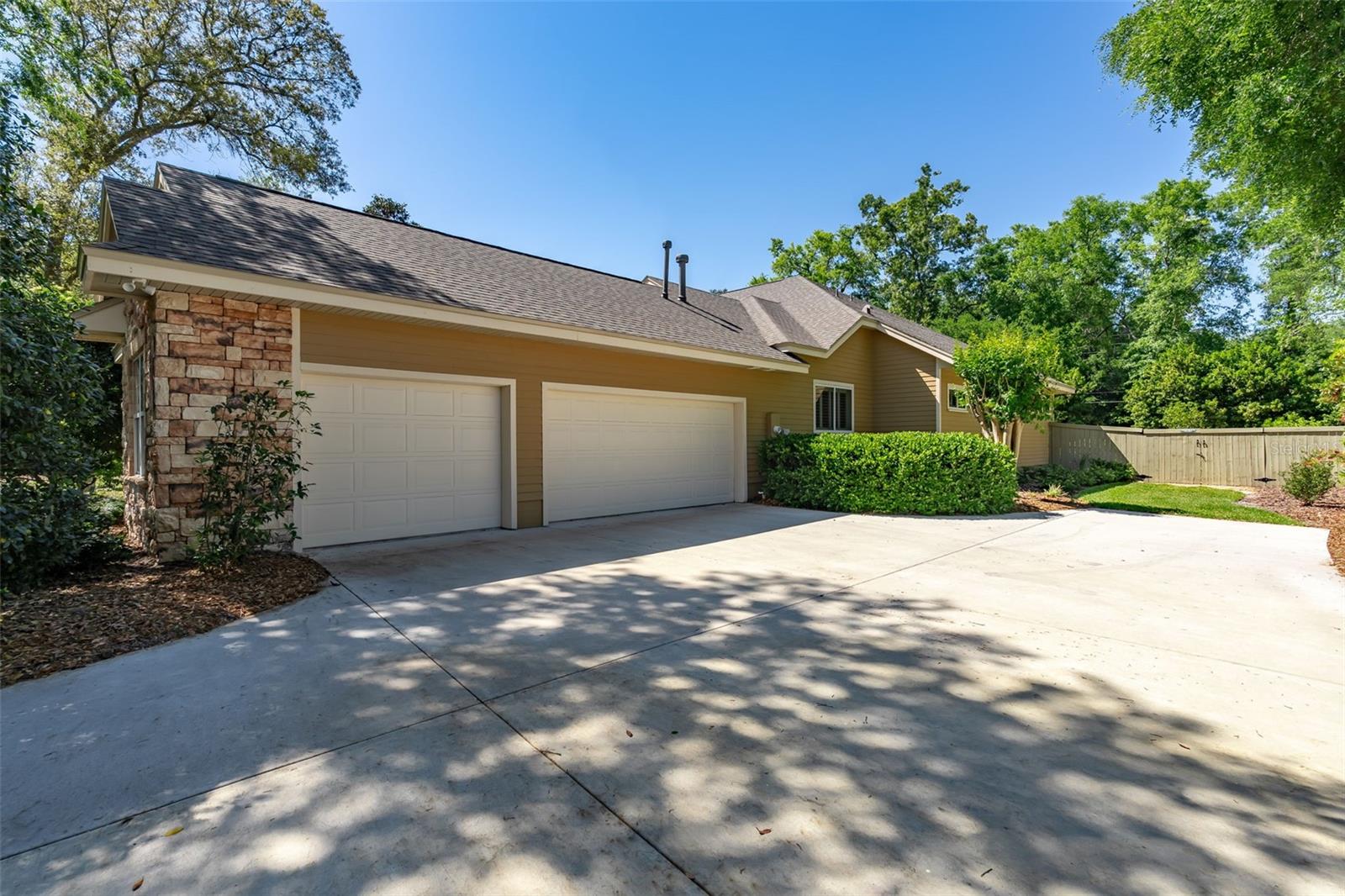 Image 4 of 39 For 10282 25th Place