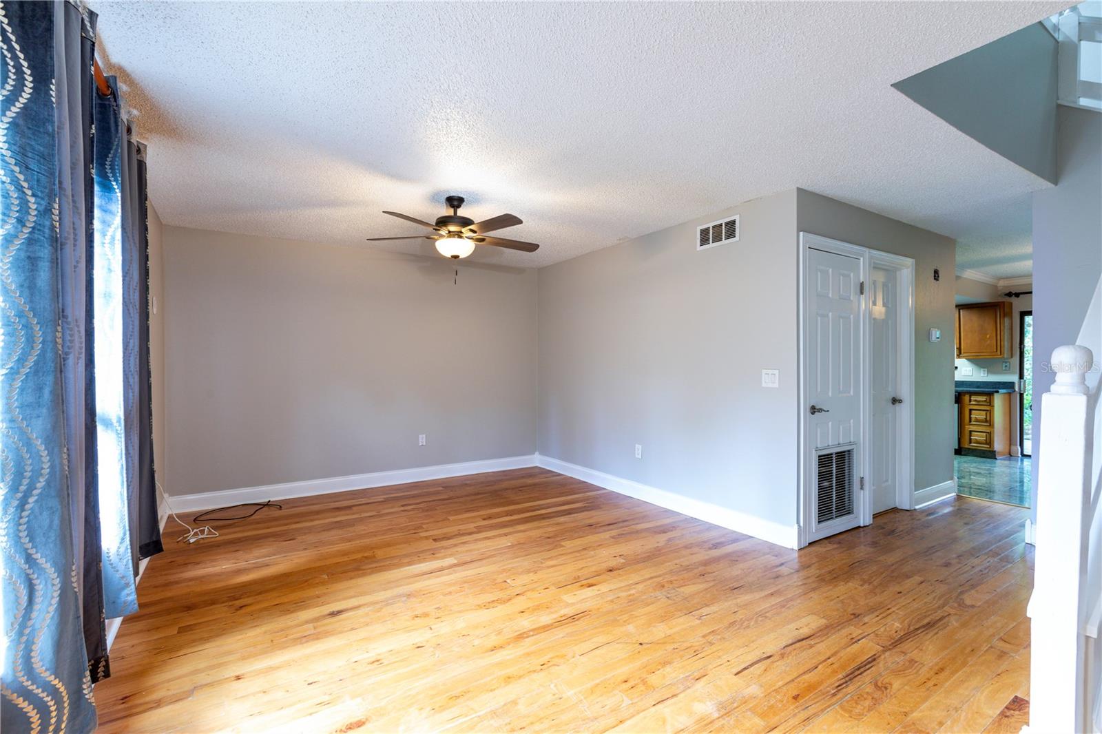 Image 4 of 26 For 4452 Vienna Woods Way