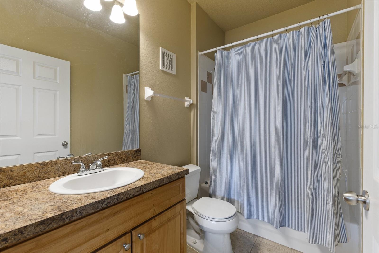 Image 12 of 20 For 1257 9th Road 306