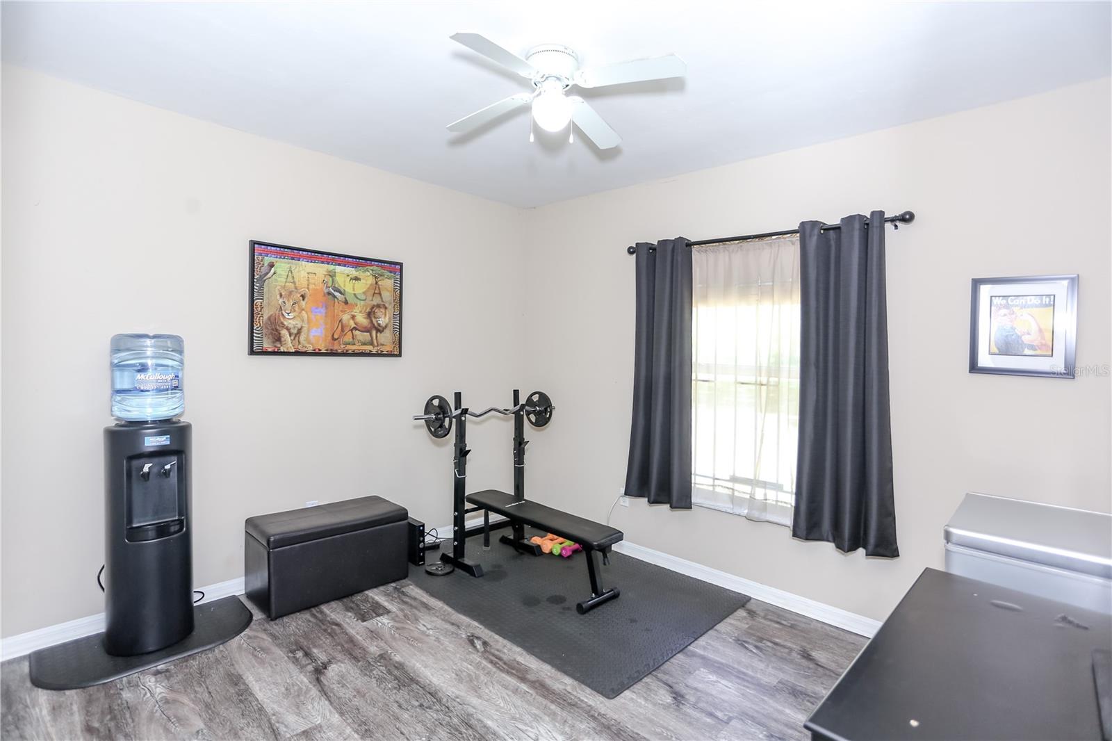 Image 19 of 47 For 6933 226th Drive