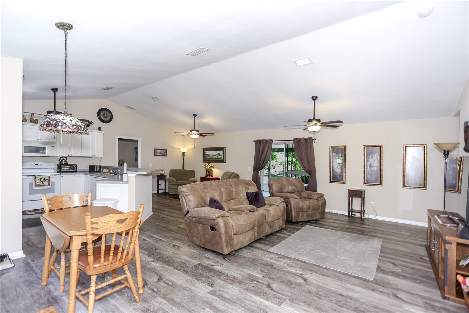 Image 4 of 47 For 6933 226th Drive