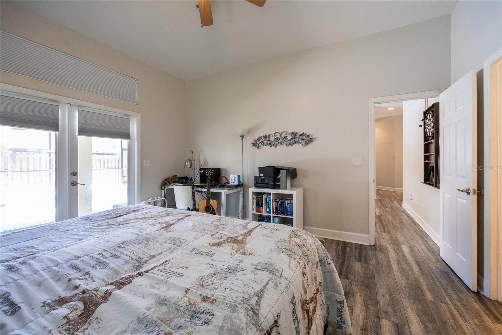 Image 22 of 51 For 945 82nd Terrace