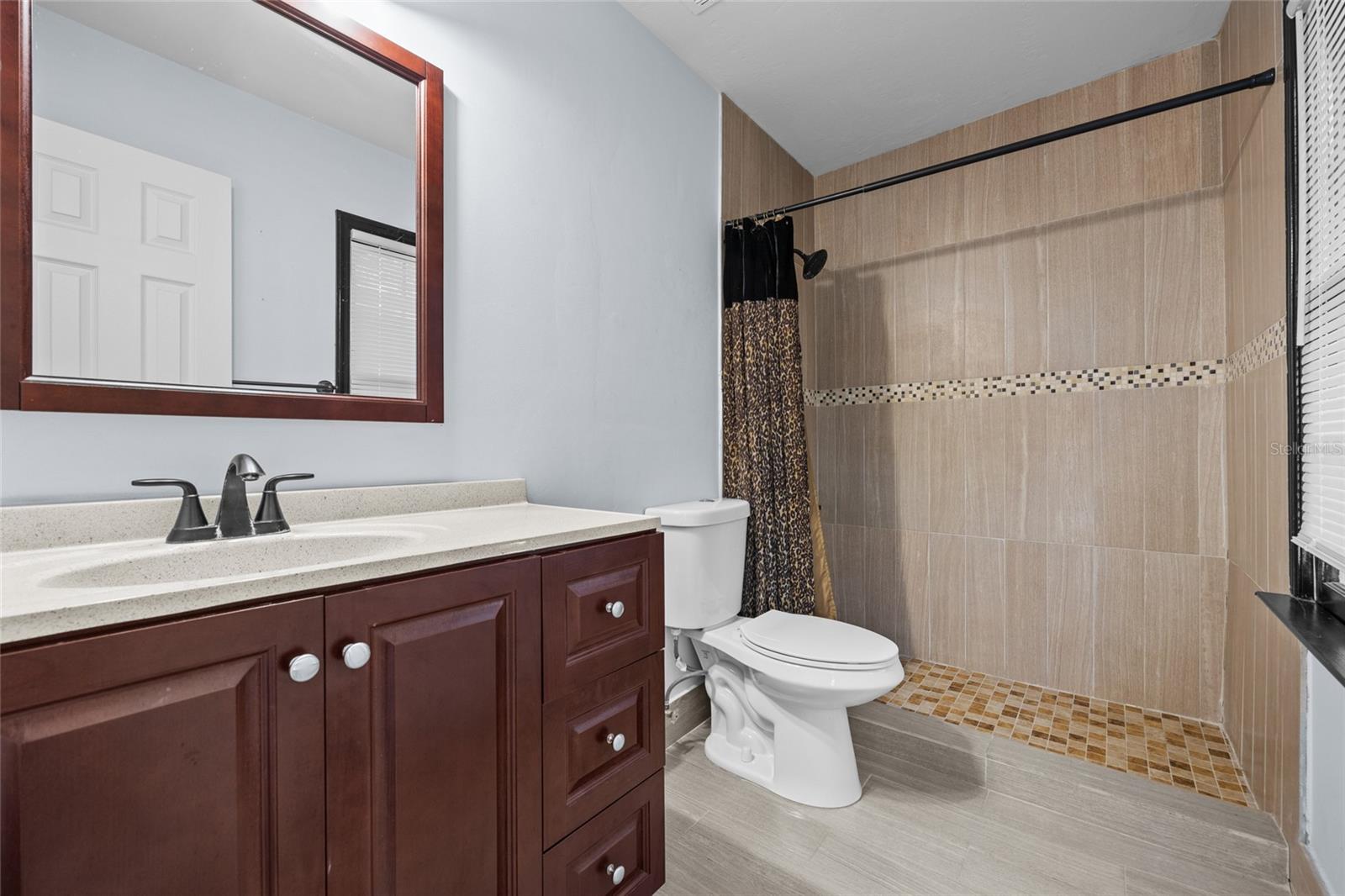 Image 12 of 23 For 5107 86th Terrace