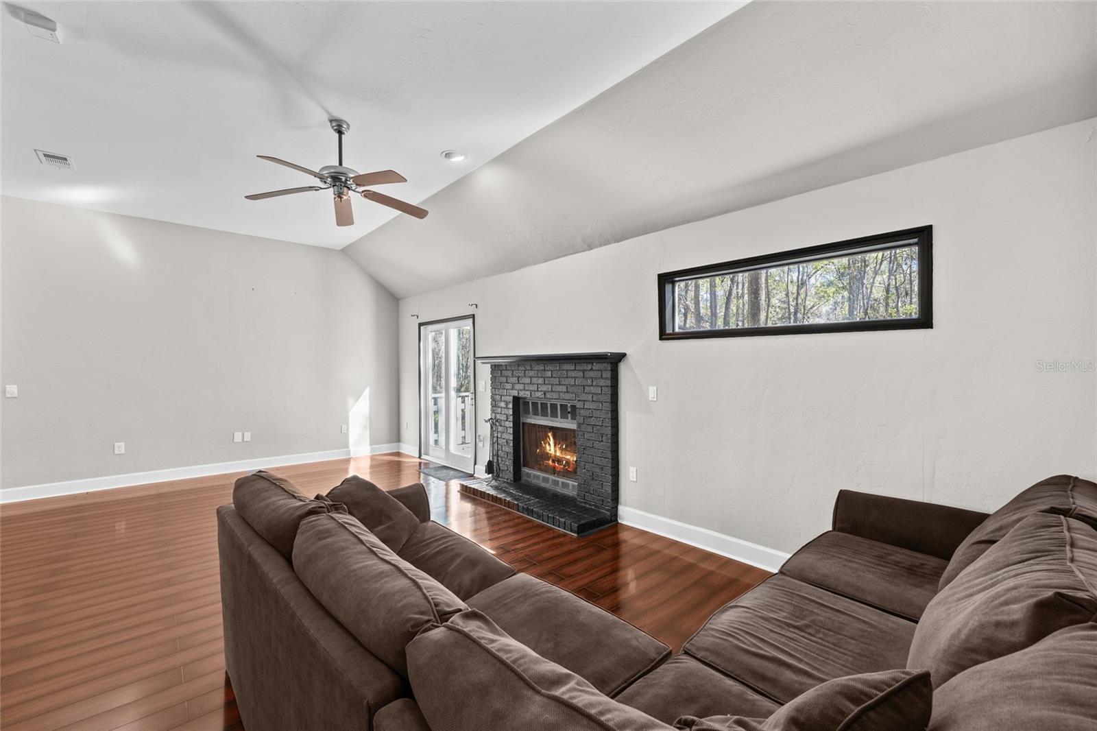 Image 5 of 23 For 5107 86th Terrace