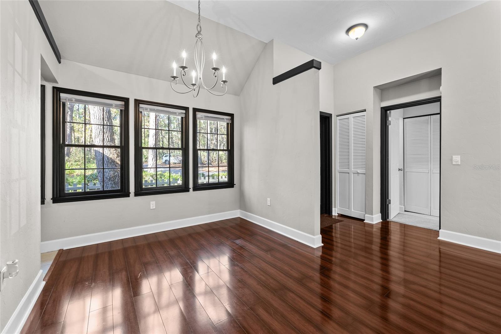 Image 6 of 23 For 5107 86th Terrace