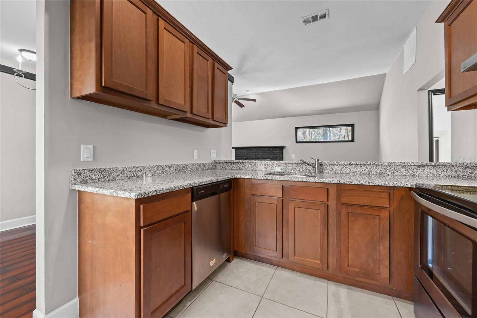 Image 8 of 23 For 5107 86th Terrace