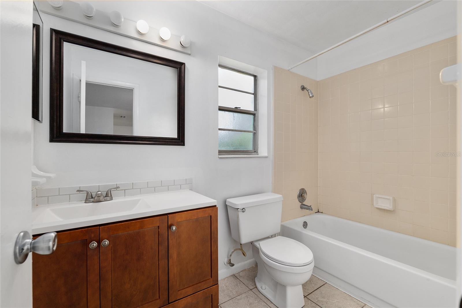 Image 13 of 37 For 1428 42nd Street A