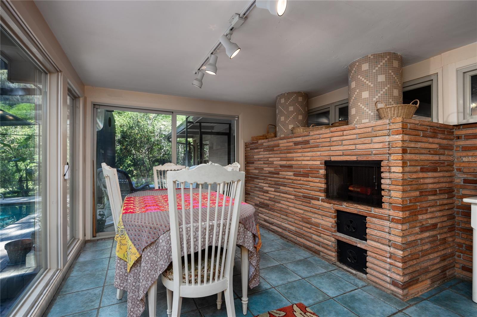 Image 33 of 72 For 2074 11th Road
