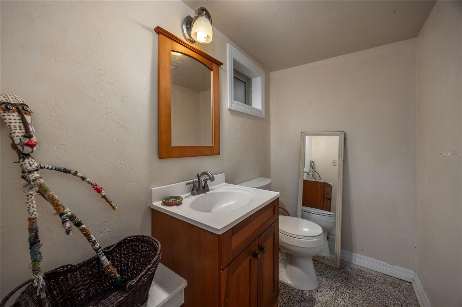 Image 48 of 72 For 2074 11th Road