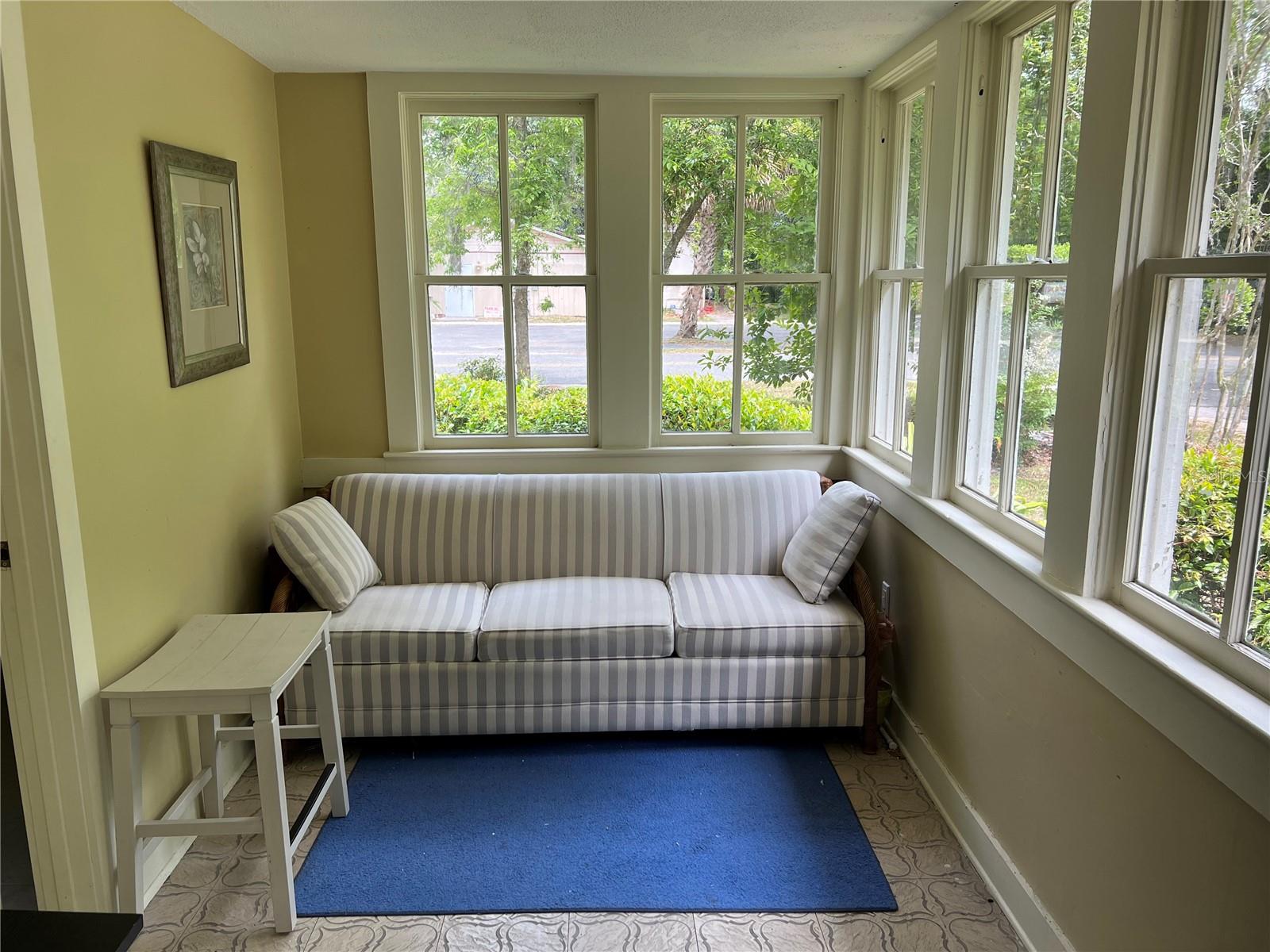 Image 10 of 14 For 25527 Newberry Road