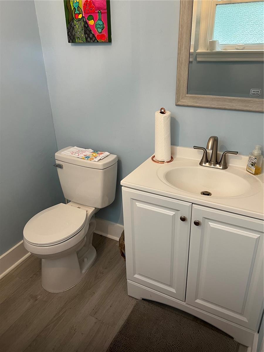 Image 13 of 14 For 25527 Newberry Road