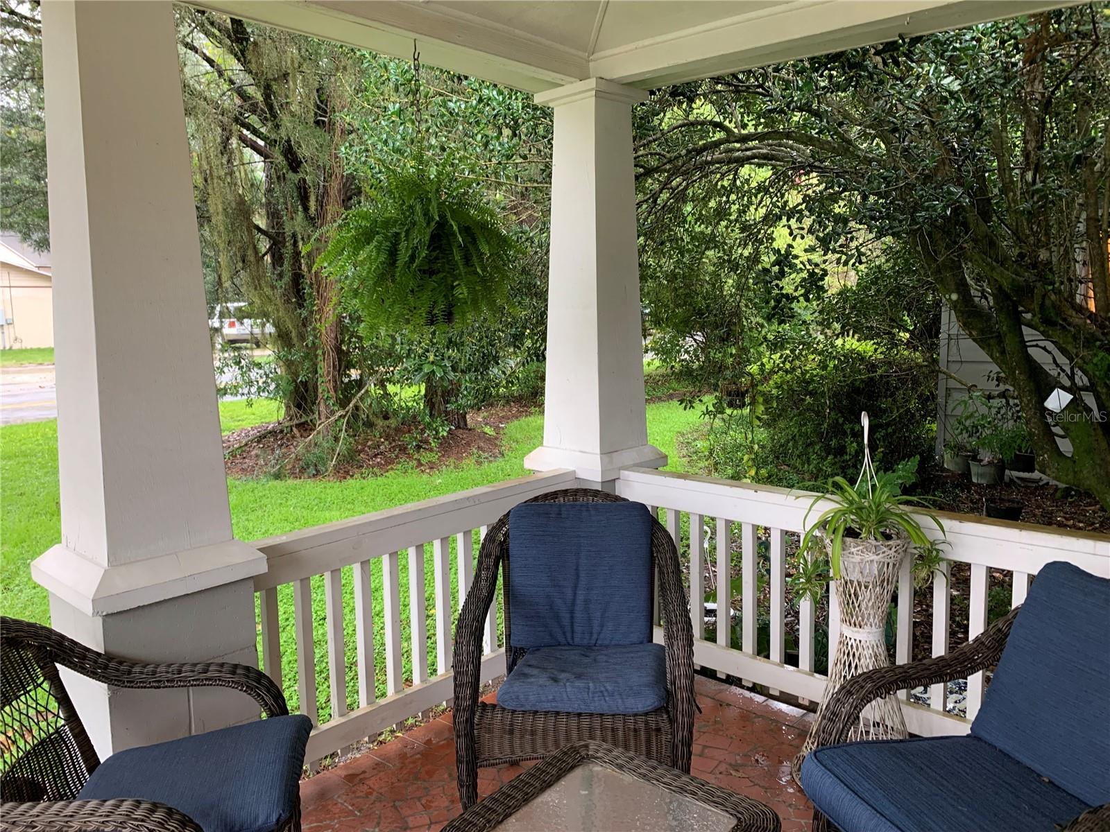 Image 4 of 14 For 25527 Newberry Road