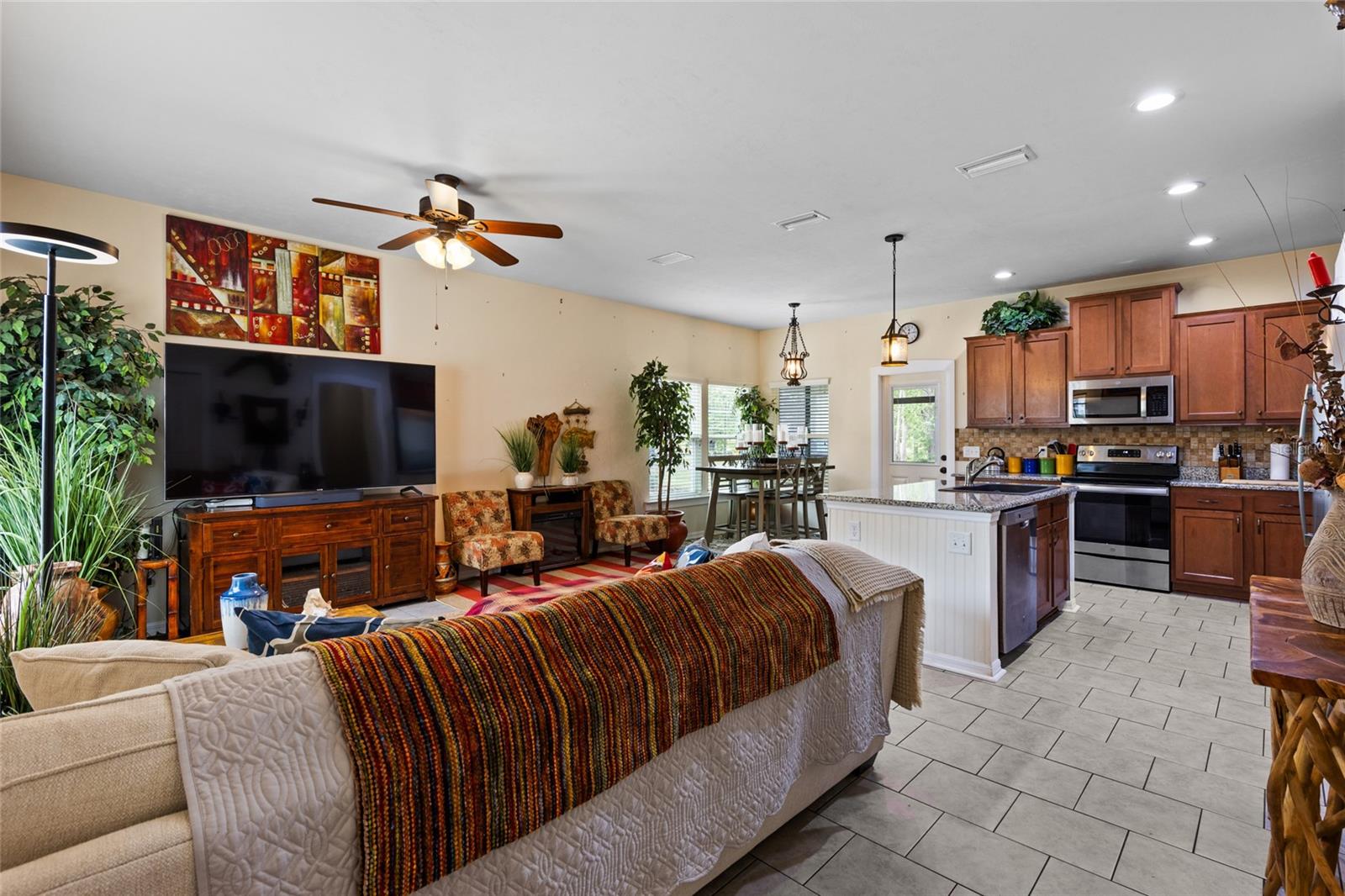 Image 13 of 23 For 6546 109th Place
