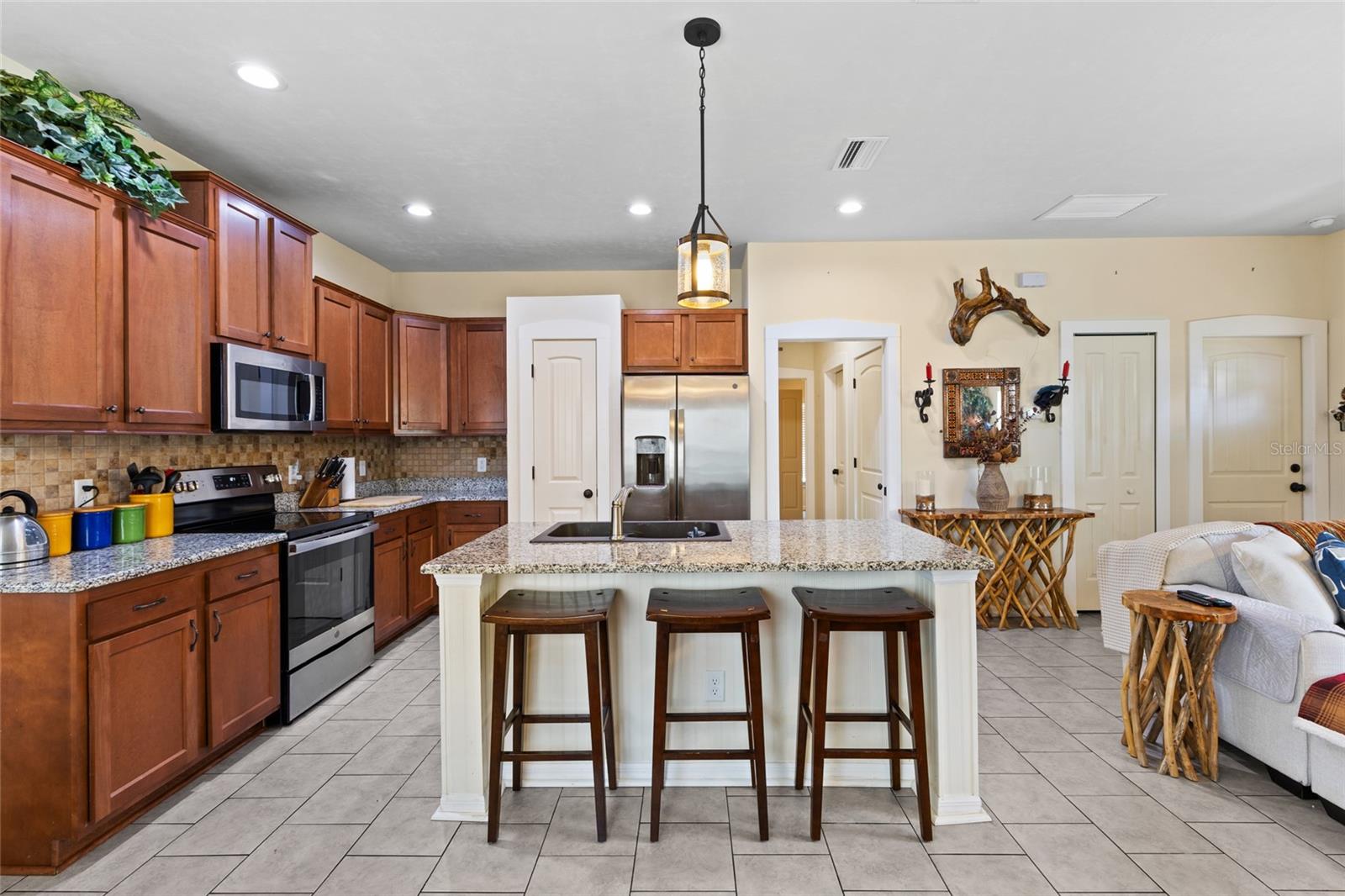 Image 16 of 23 For 6546 109th Place