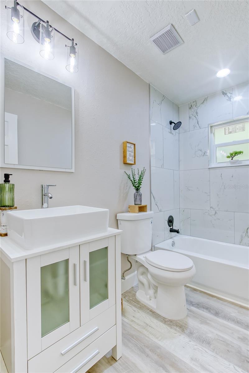 Listing photo id 42 for 1115 Russell Avenue