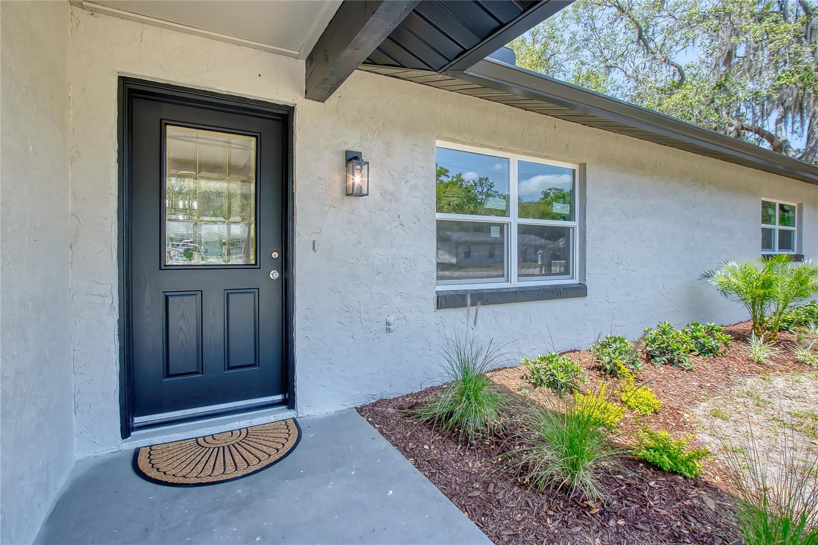 Listing photo id 7 for 1115 Russell Avenue