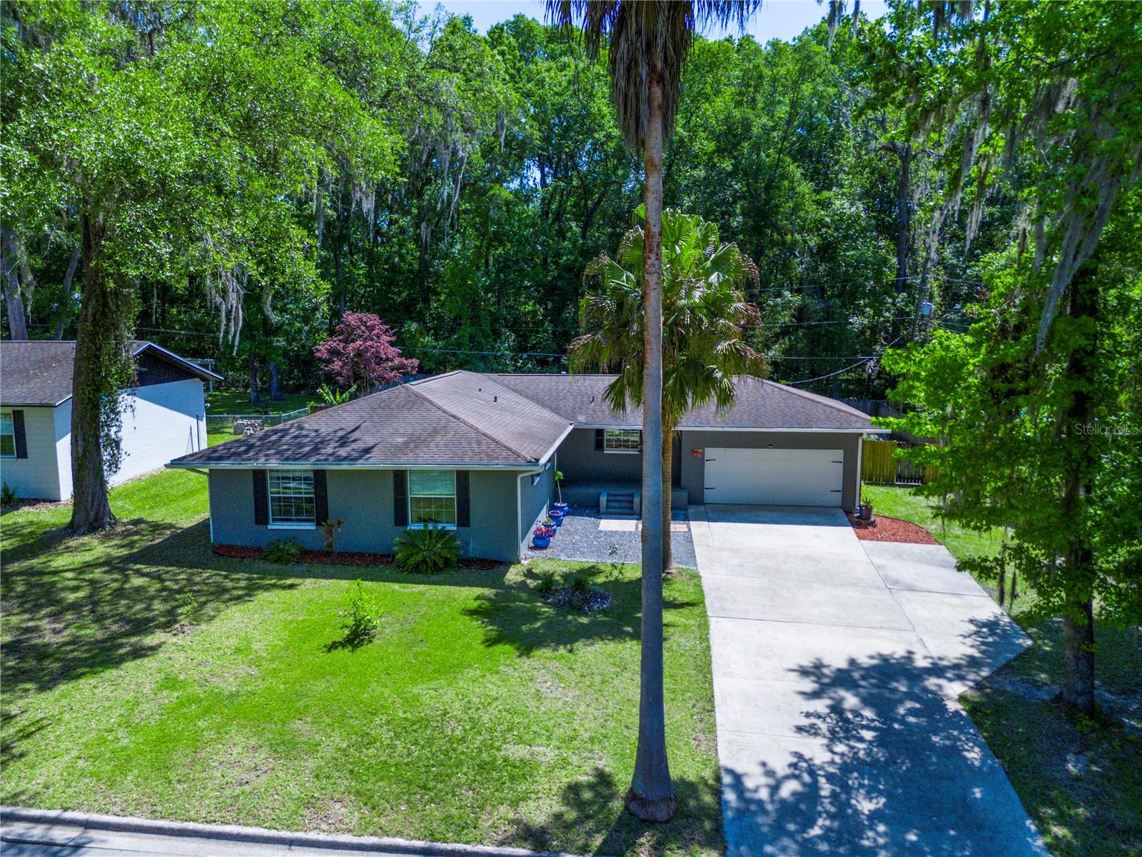 Image 3 of 30 For 2423 67th Terrace