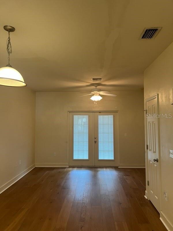 Image 9 of 15 For 2927 35th Place 115