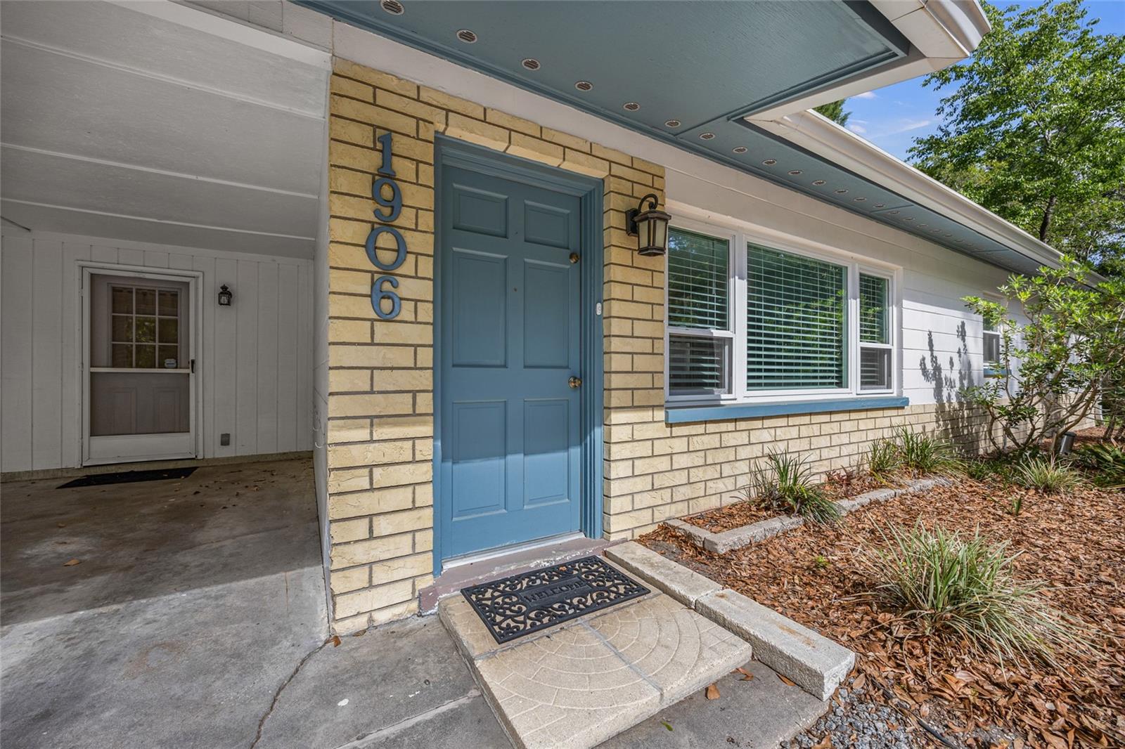 Image 4 of 27 For 1906 38th Drive