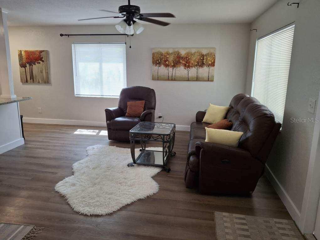 Image 5 of 27 For 418 40th Avenue S