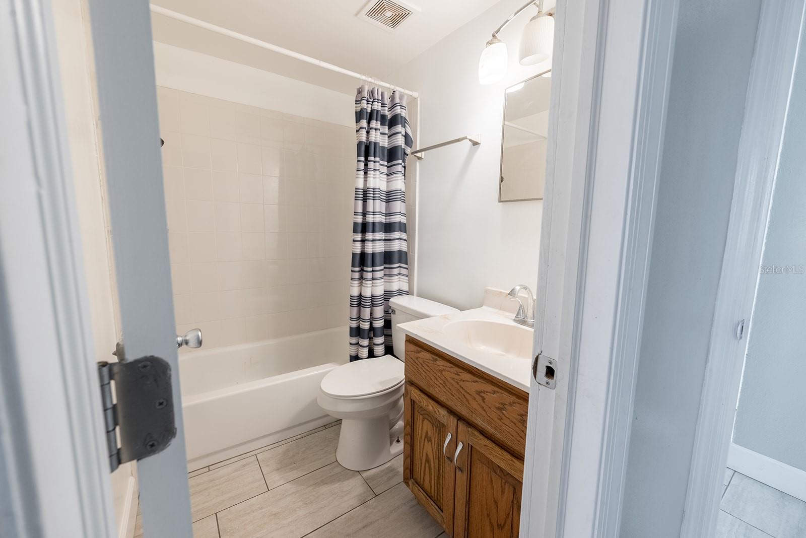 Image 43 of 100 For 16602 124th Avenue
